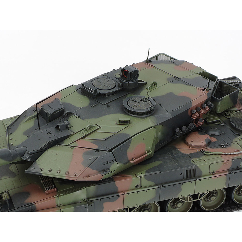 Statisch zusammengebautes Mode – Model Kit Ukraine Bewertung und Preis